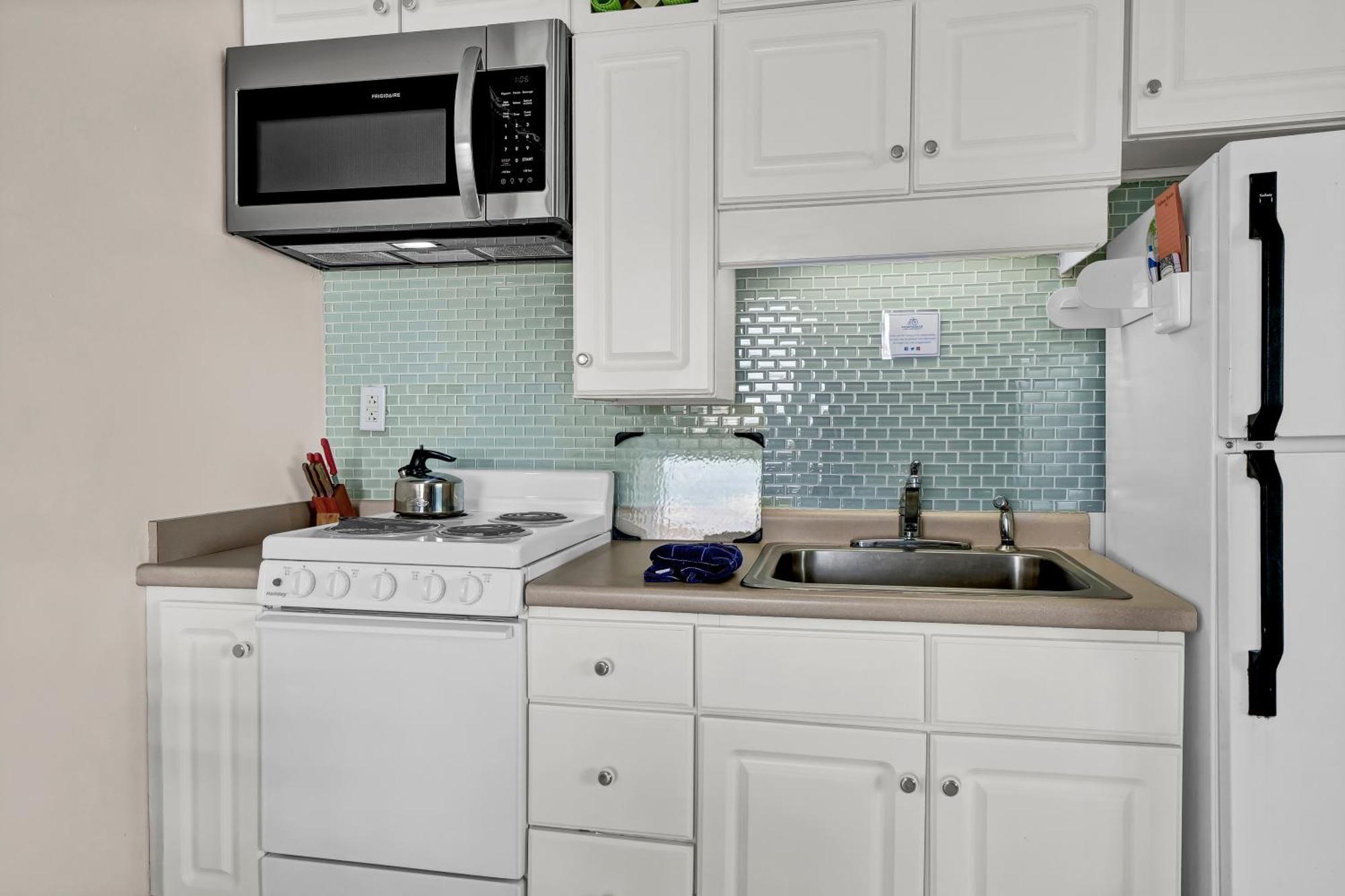 Hotel Sandpeddler And Wrightsville Beach