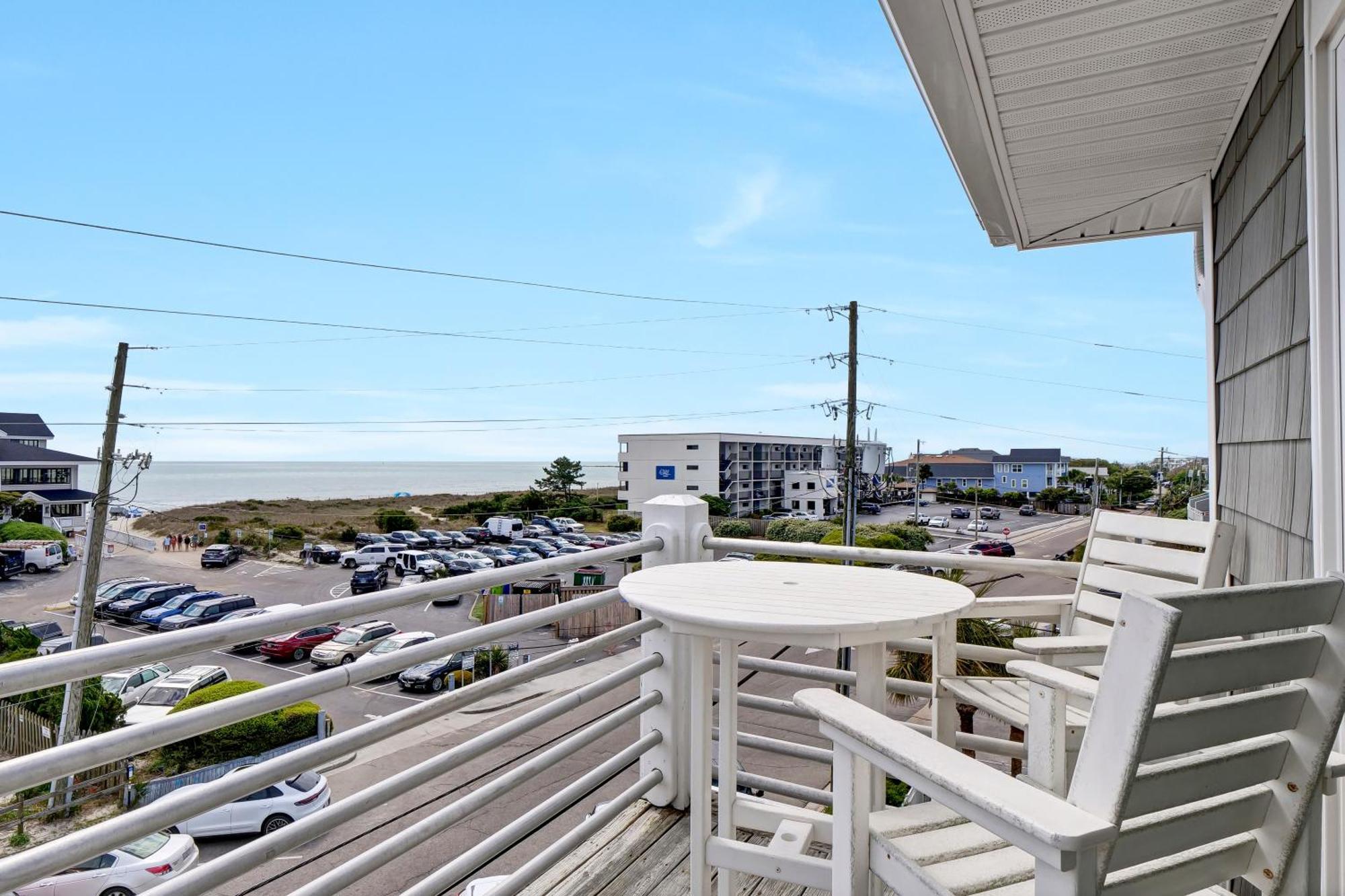Hotel Sandpeddler And Wrightsville Beach