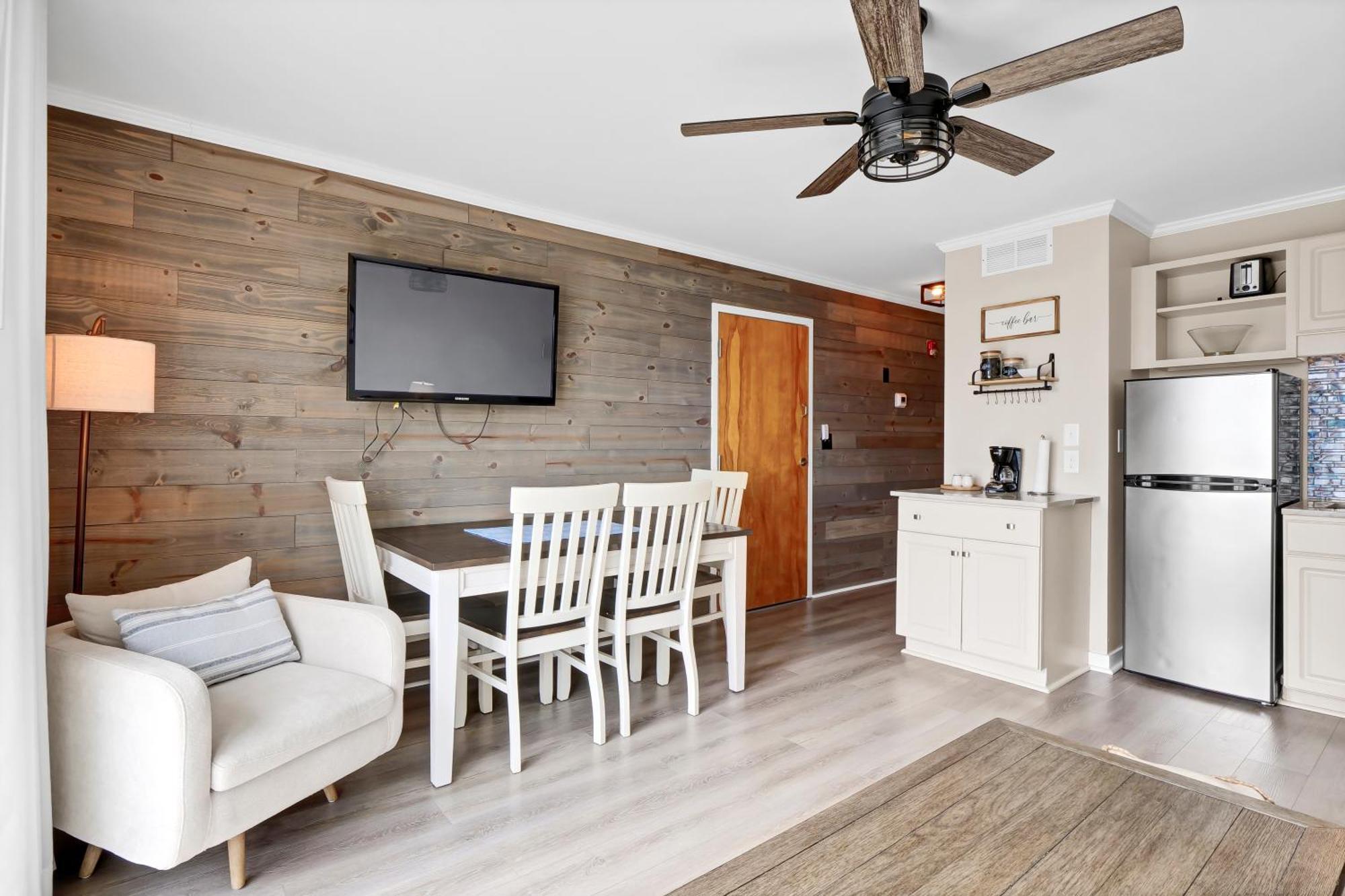 Hotel Sandpeddler And
